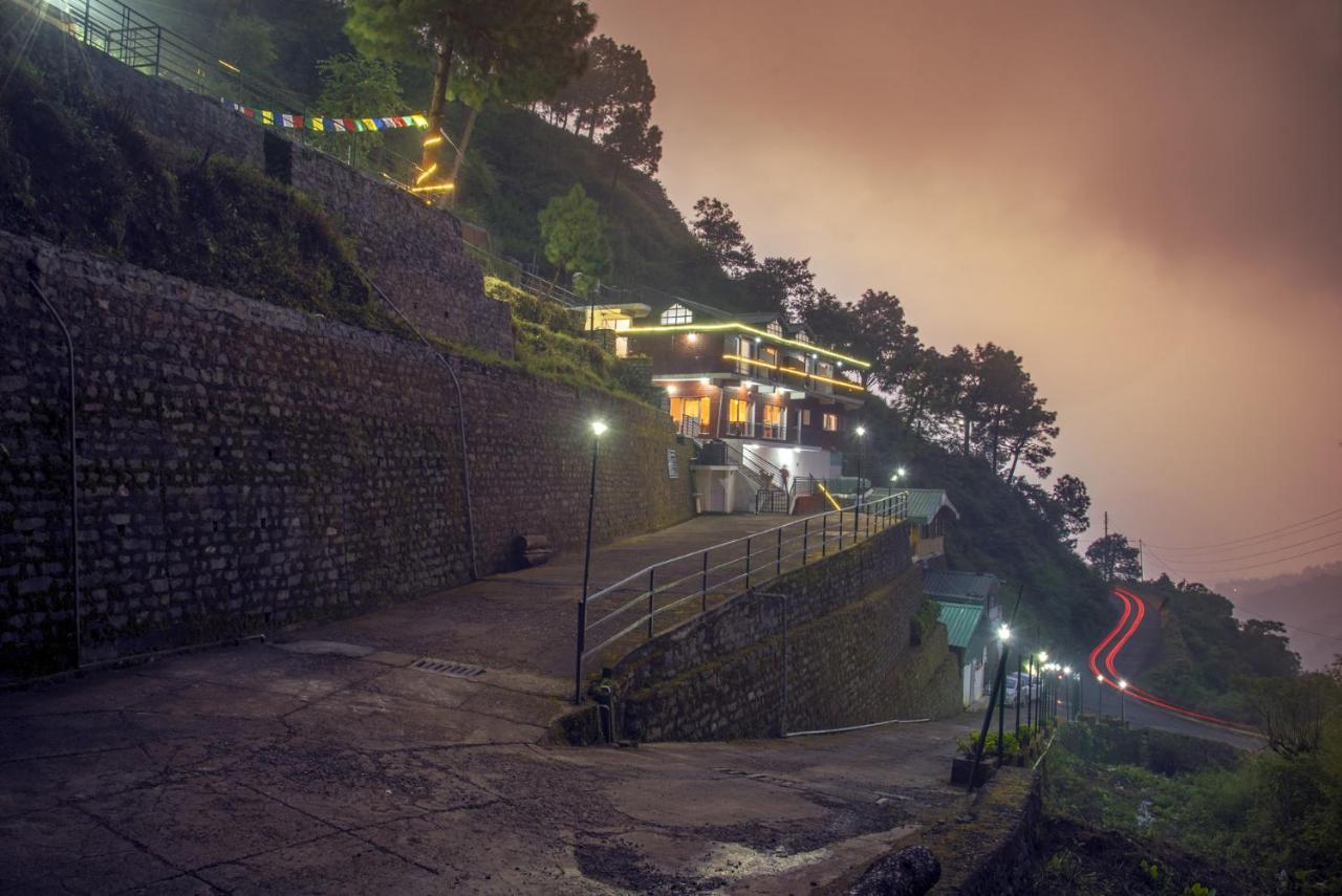 Safarmaina Resort Kasauli Exteriér fotografie