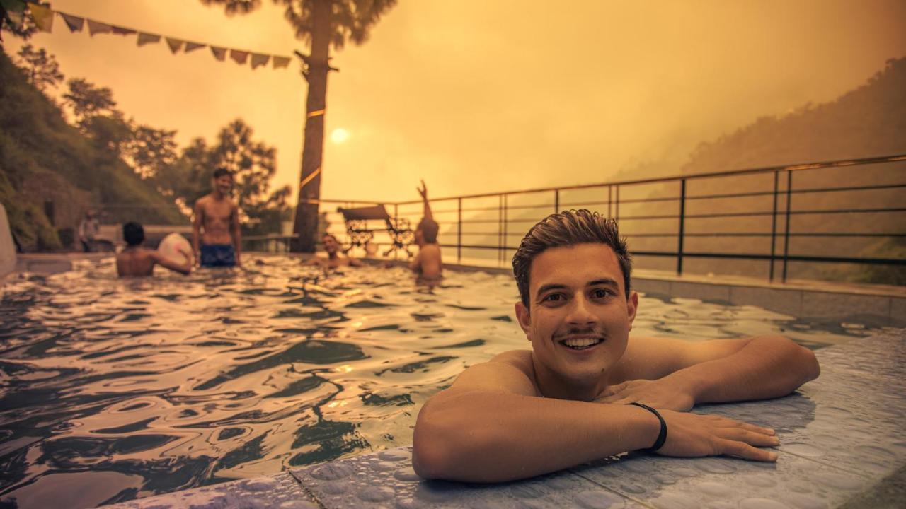 Safarmaina Resort Kasauli Exteriér fotografie