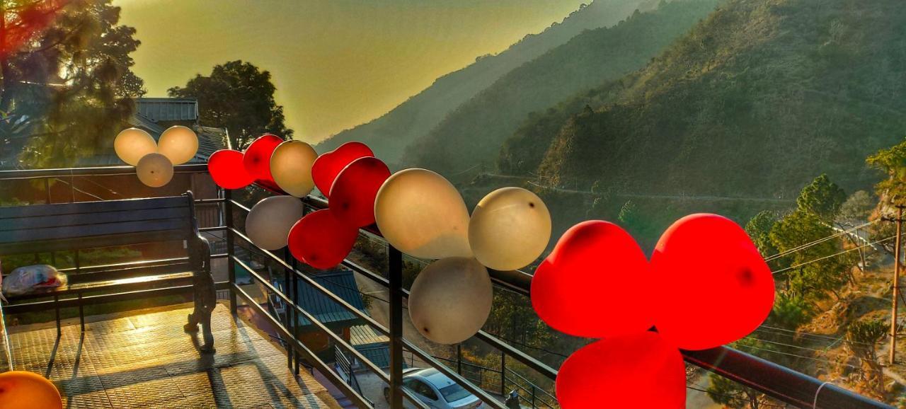 Safarmaina Resort Kasauli Exteriér fotografie