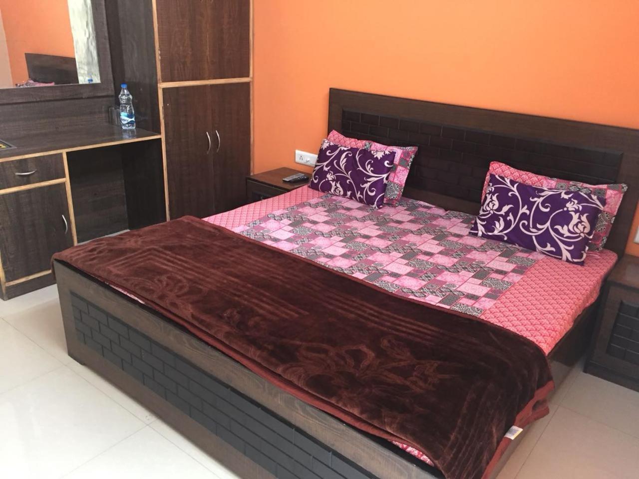 Safarmaina Resort Kasauli Exteriér fotografie
